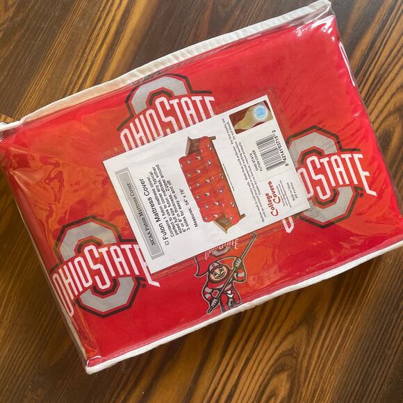NWOT Ohio State Buckeyes Futon Cover By College Covers Never Opened - Picture 2 of 6